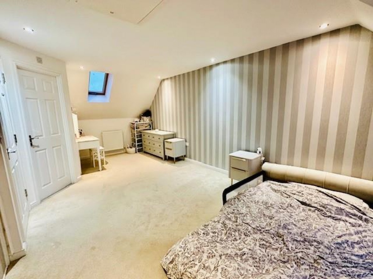 Cowslip Crescent, Lyde Green, Bristol, BS16 7QD