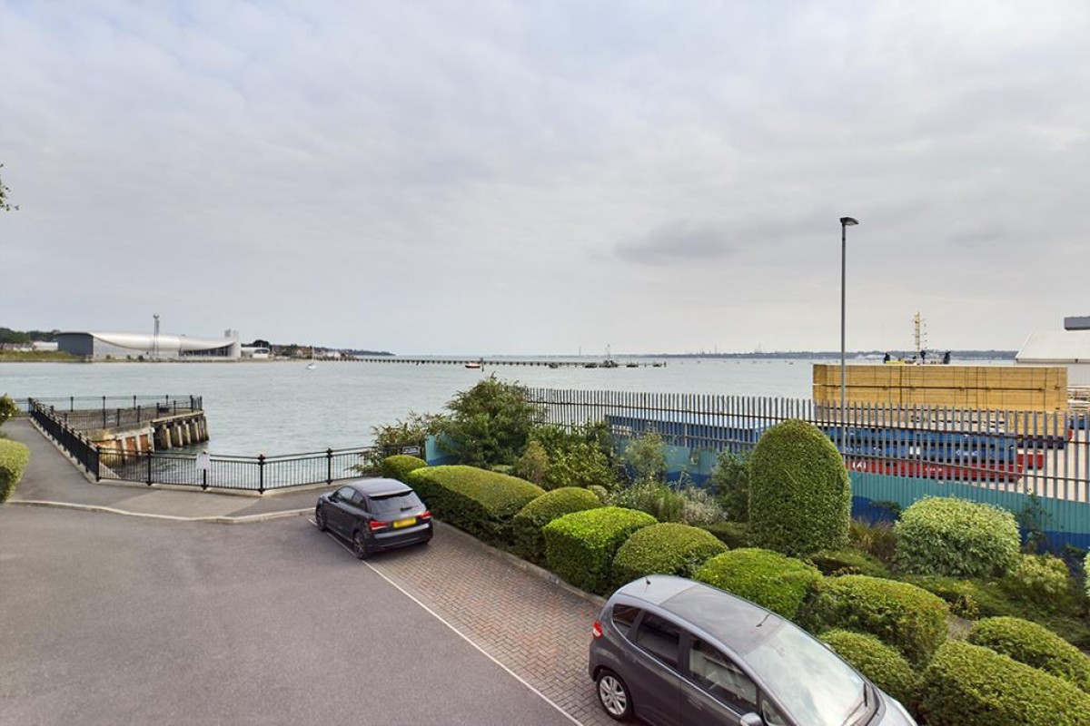 Pacific Close, Southampton SO14