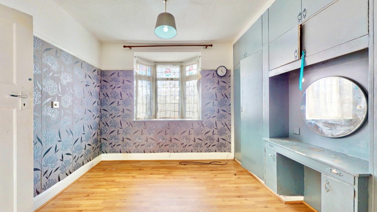 Meads Lane, Ilford, IG3