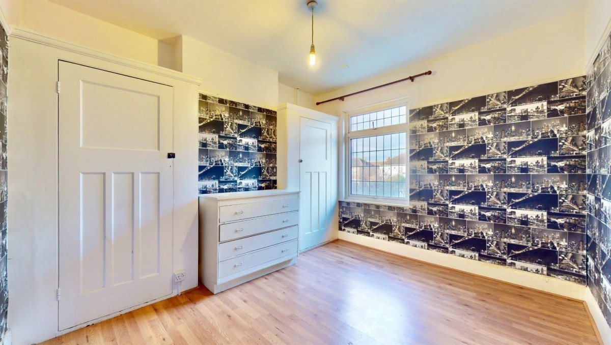 Meads Lane, Ilford, IG3