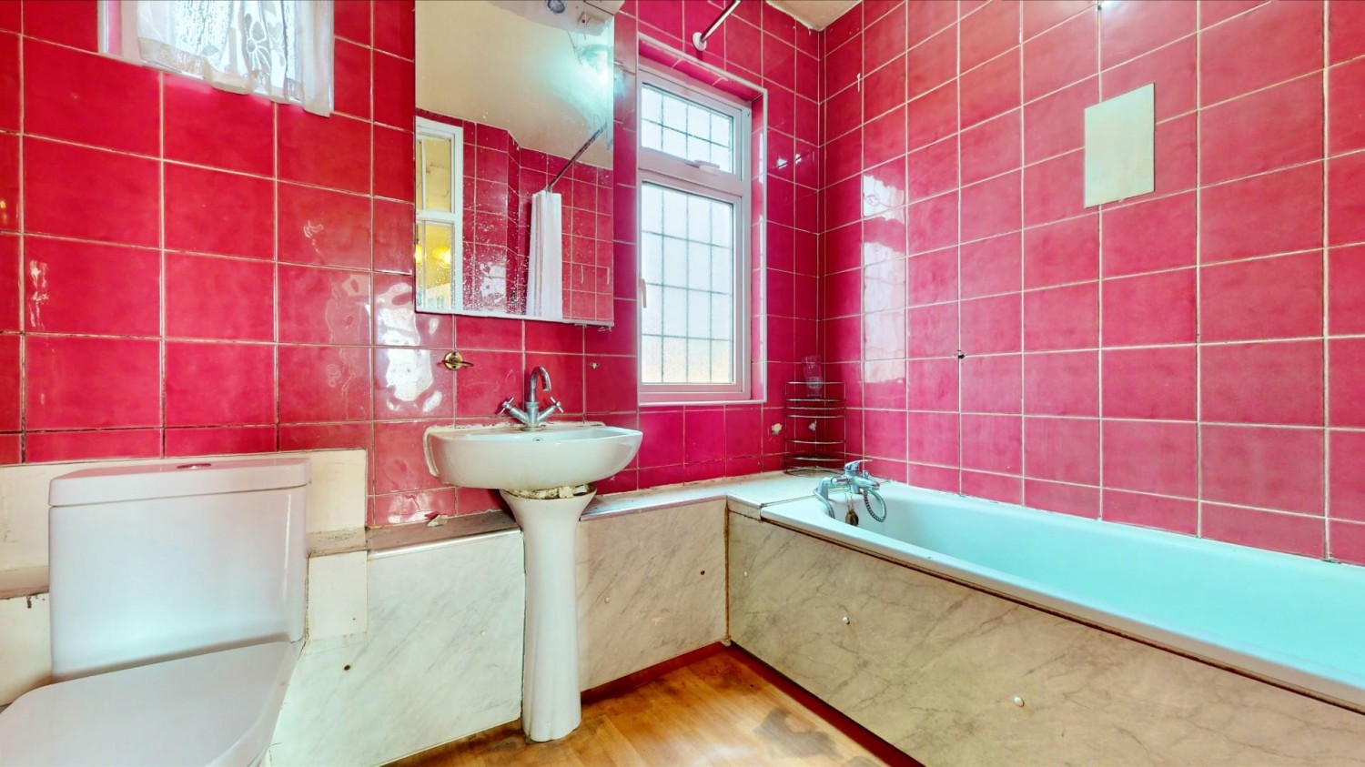 Meads Lane, Ilford, IG3