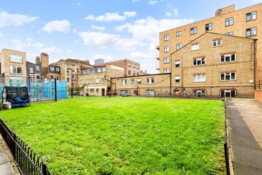 Stanway Court, Shoreditch, N1
