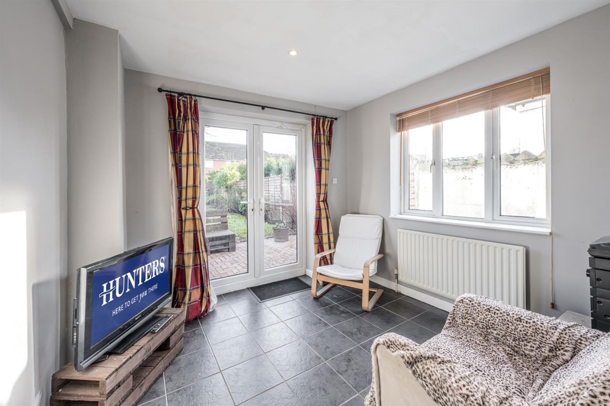 High Street, Wollaston, DY8 4NJ