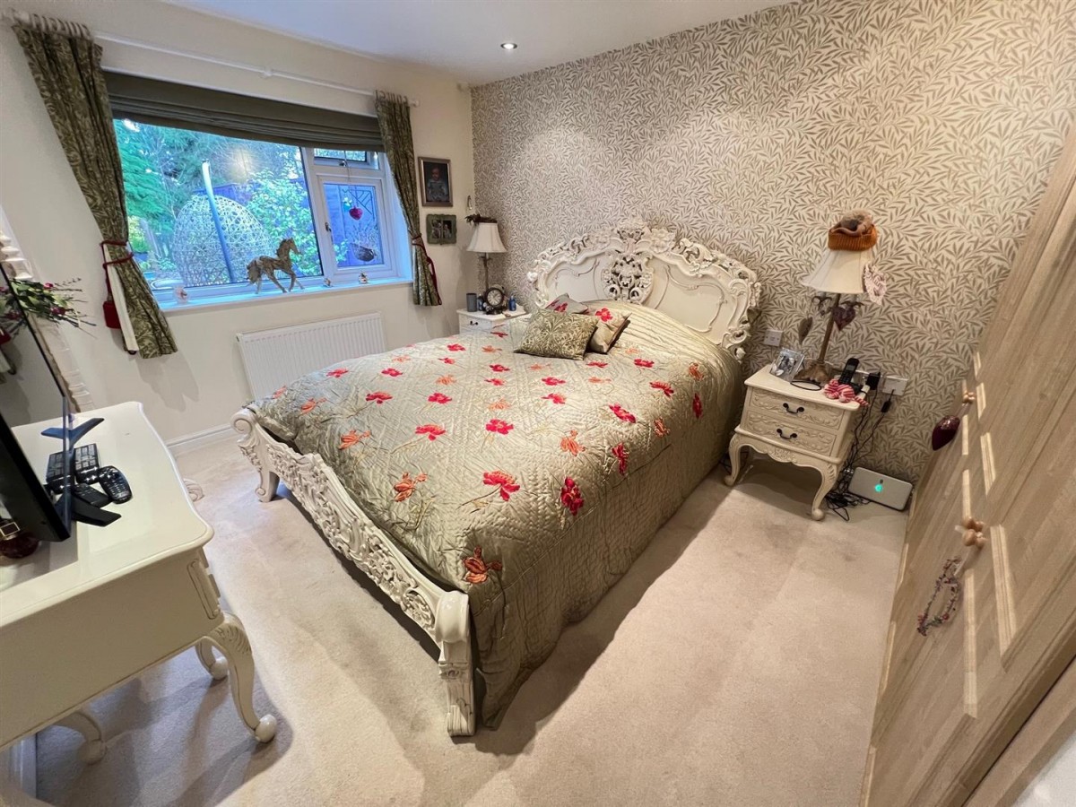 Lords Lane, Stourbridge, DY7 5PE