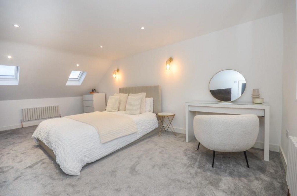 Fouracre Avenue, Downend, Bristol, BS16 6PD