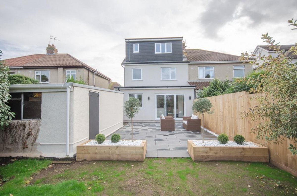 Fouracre Avenue, Downend, Bristol, BS16 6PD