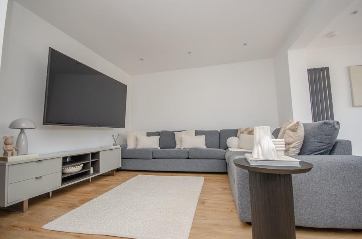 Fouracre Avenue, Downend, Bristol, BS16 6PD