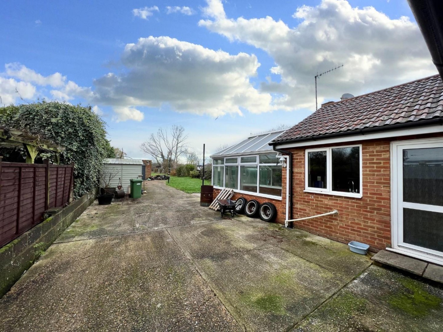 Ashford Road, Kingsnorth, Ashford