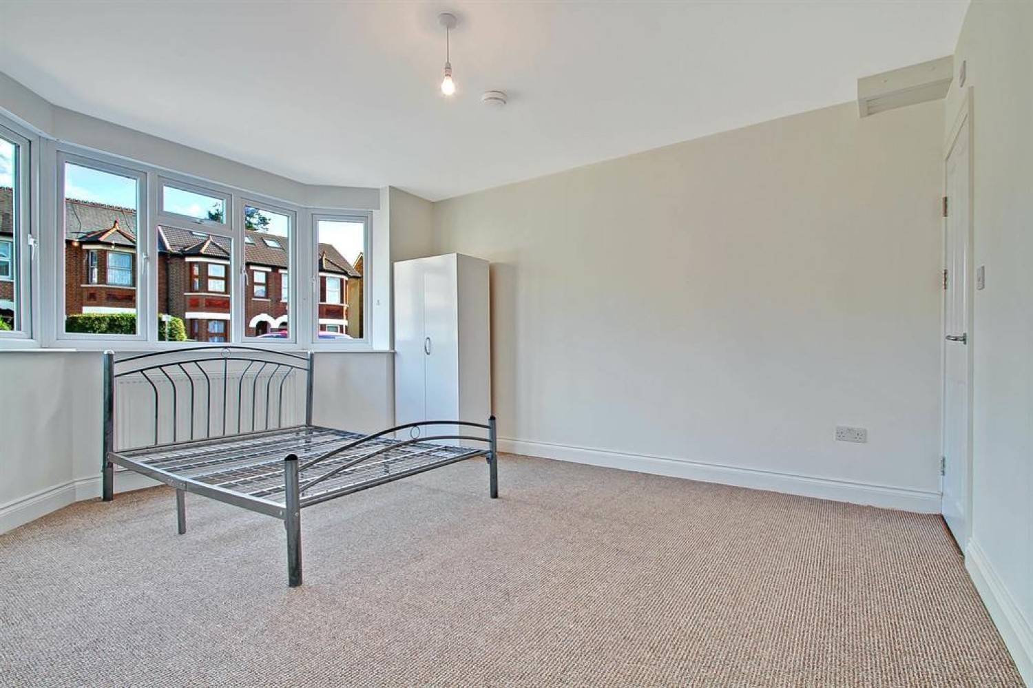 Ragstone Road, Slough, SL1 2PX