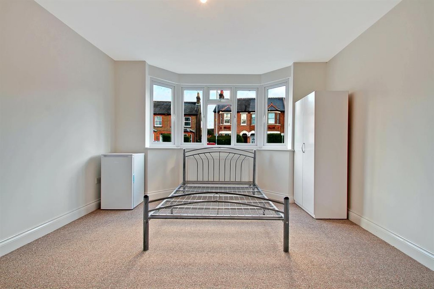 Ragstone Road, Slough, SL1 2PX
