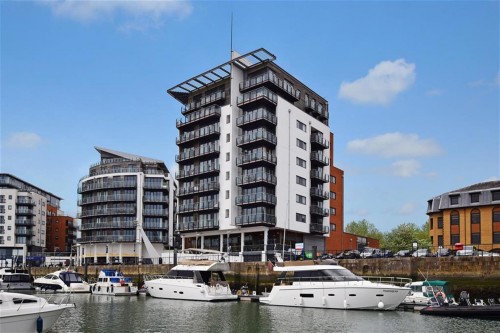 Sundowner, Channel Way, Hampshire, Southampton, SO14 3TB