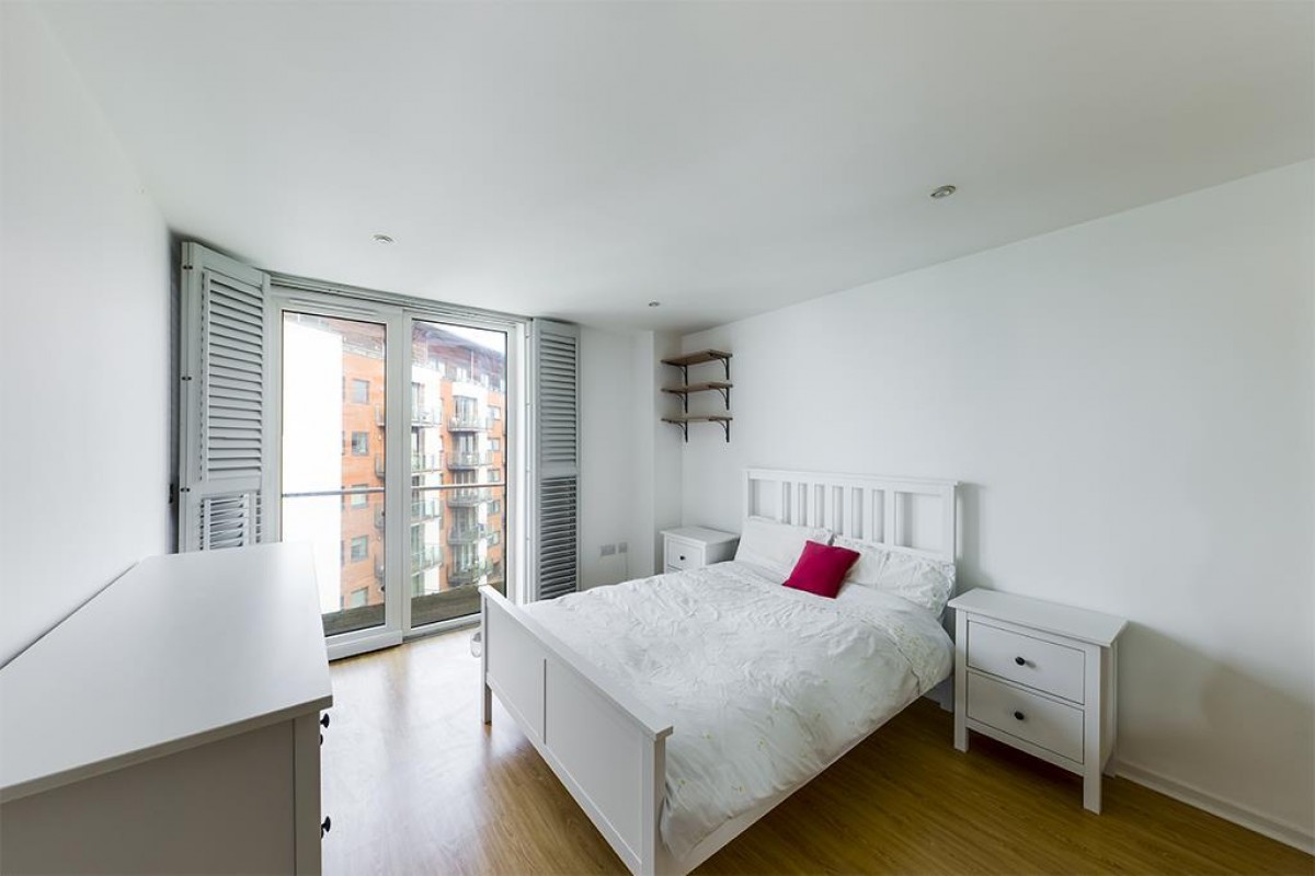 Sundowner, Channel Way, Hampshire, Southampton, SO14 3TB