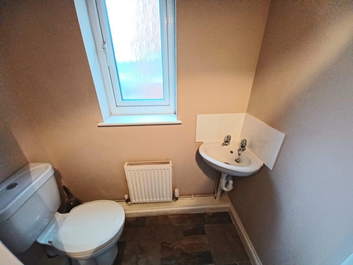 Woodfield Road, Dursley