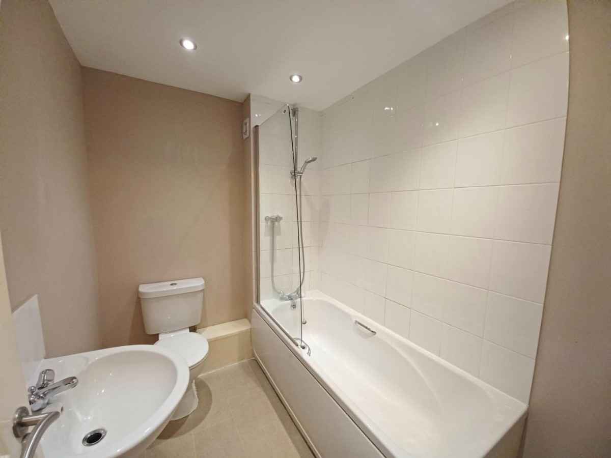 Woodfield Road, Dursley