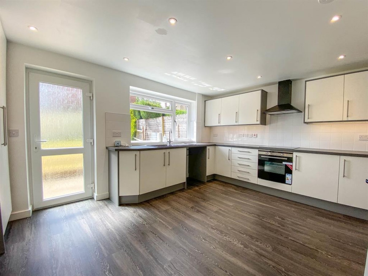 Nasse Court, Cam, Dursley, GL11 5LU