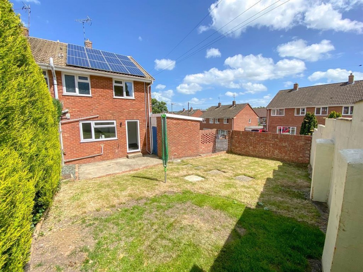 Nasse Court, Cam, Dursley, GL11 5LU