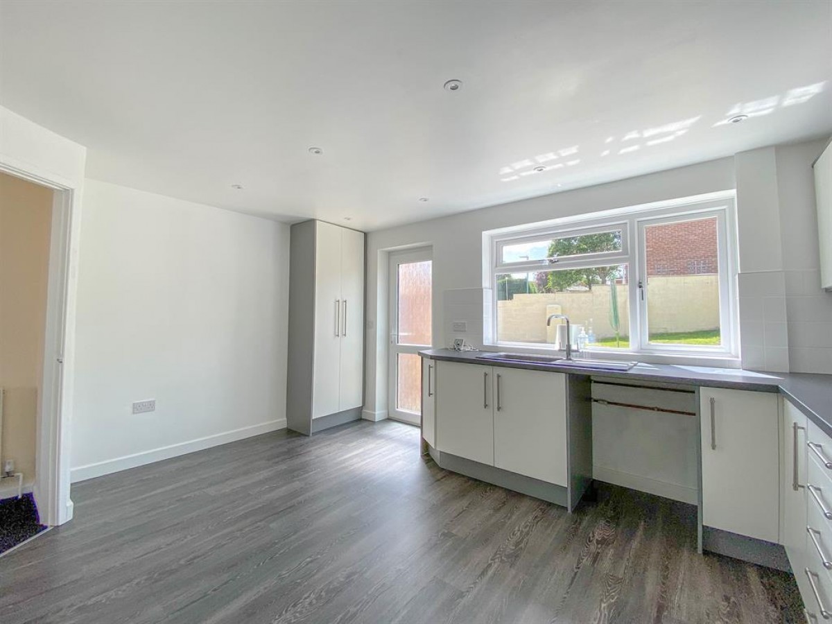 Nasse Court, Cam, Dursley, GL11 5LU