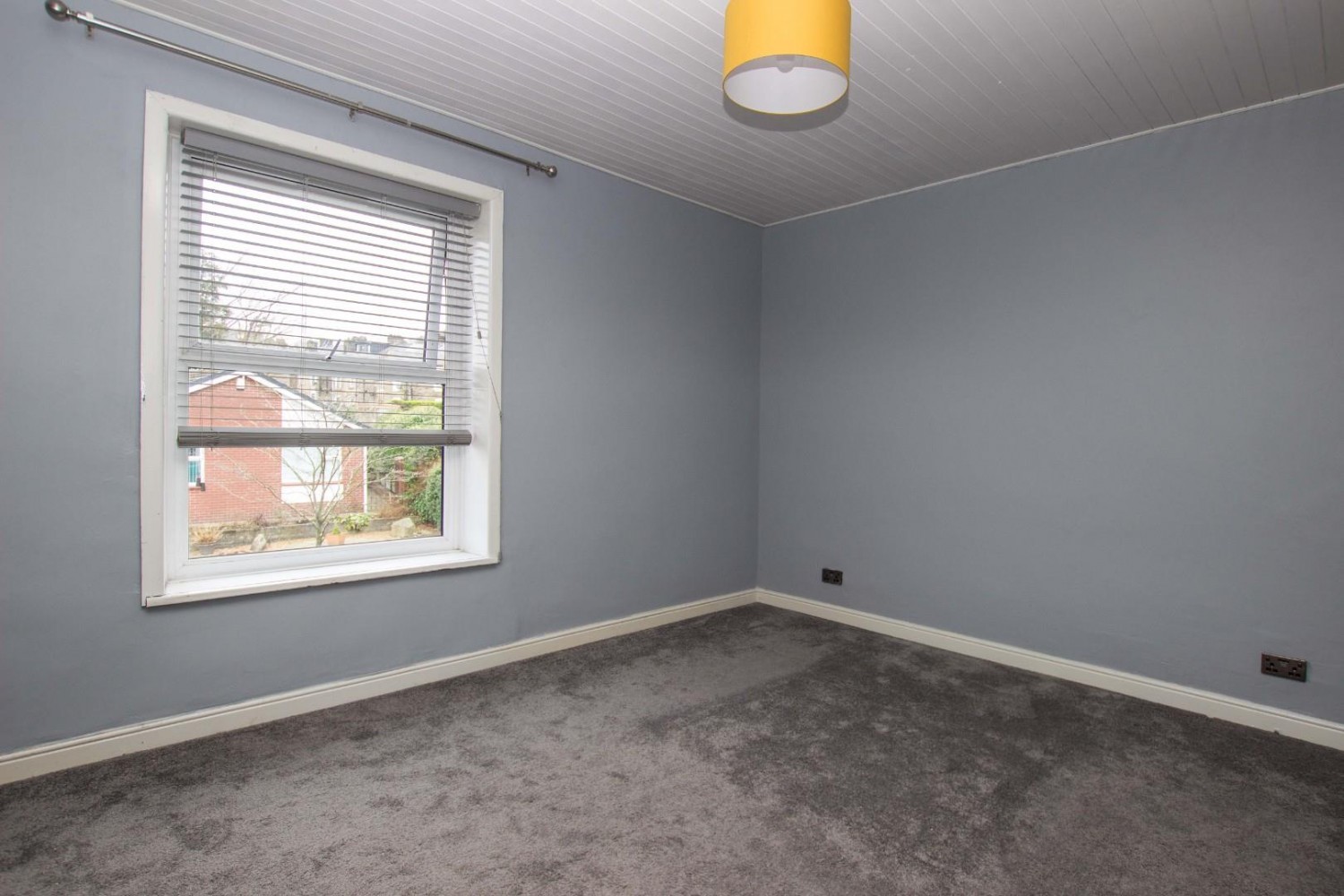Knowlesly Road, Darwen, BB3 2NE