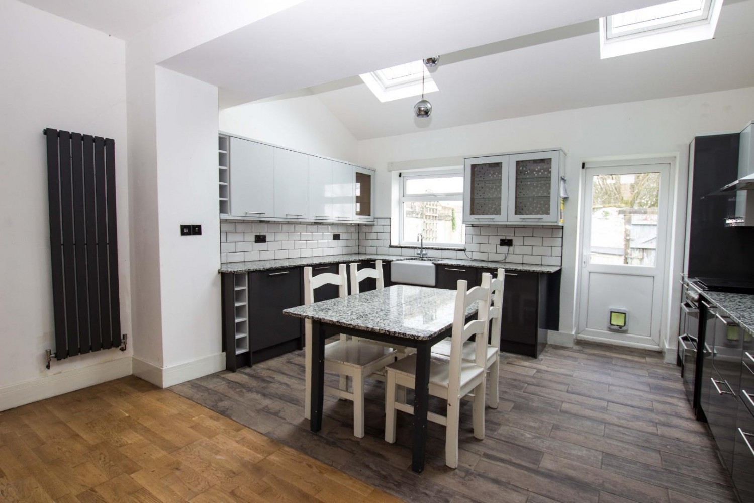 Knowlesly Road, Darwen, BB3 2NE