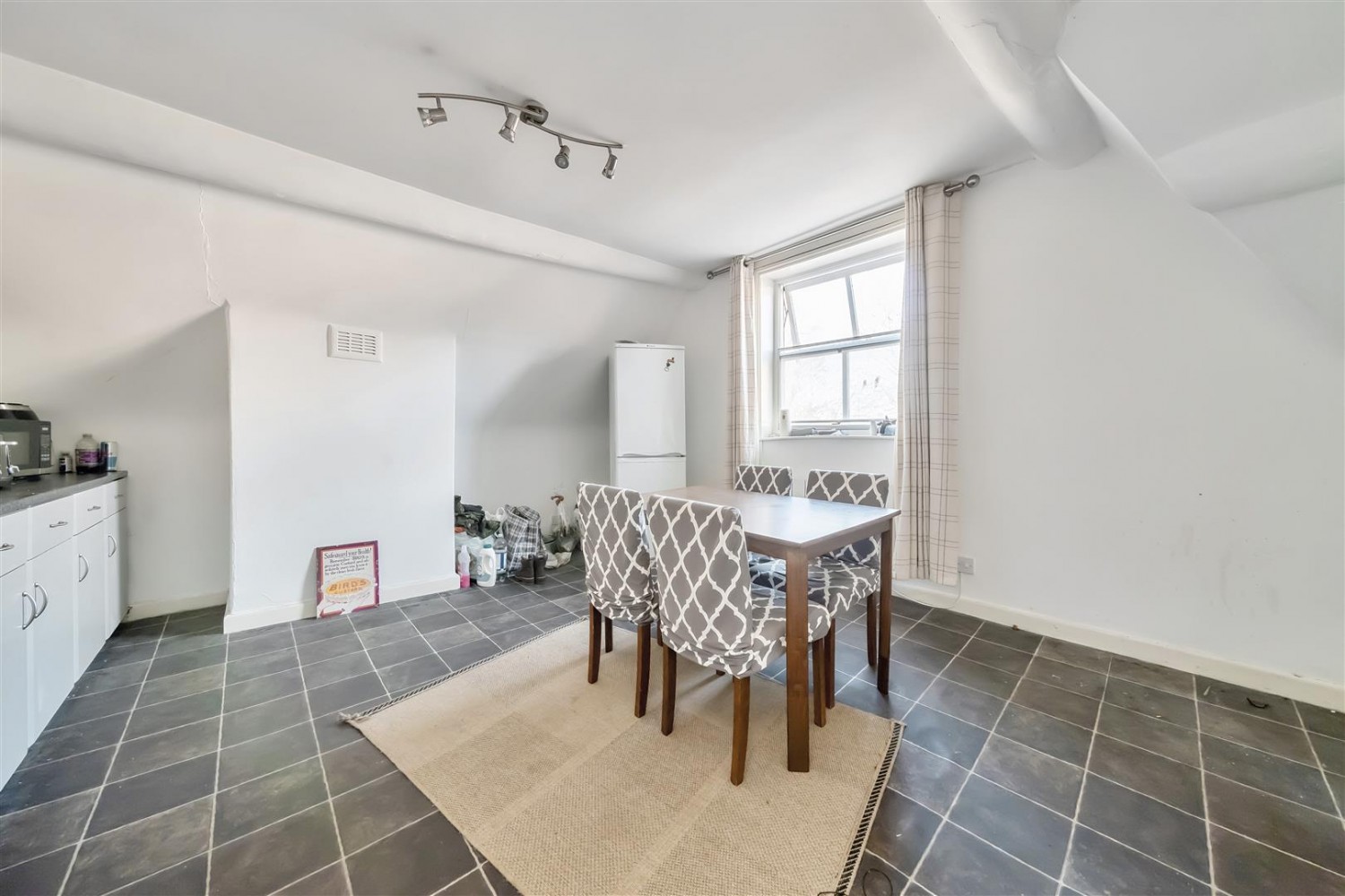 Flat 2, 6 Bewell Street, Hereford, HR4 0AG