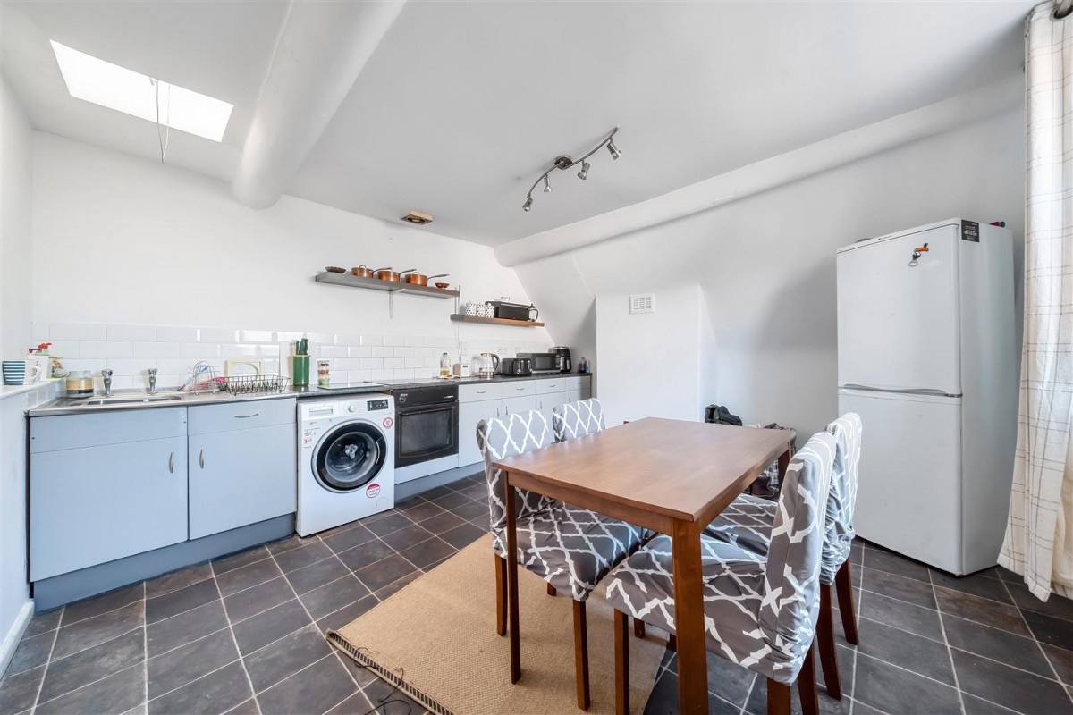 Flat 2, 6 Bewell Street, Hereford, HR4 0AG