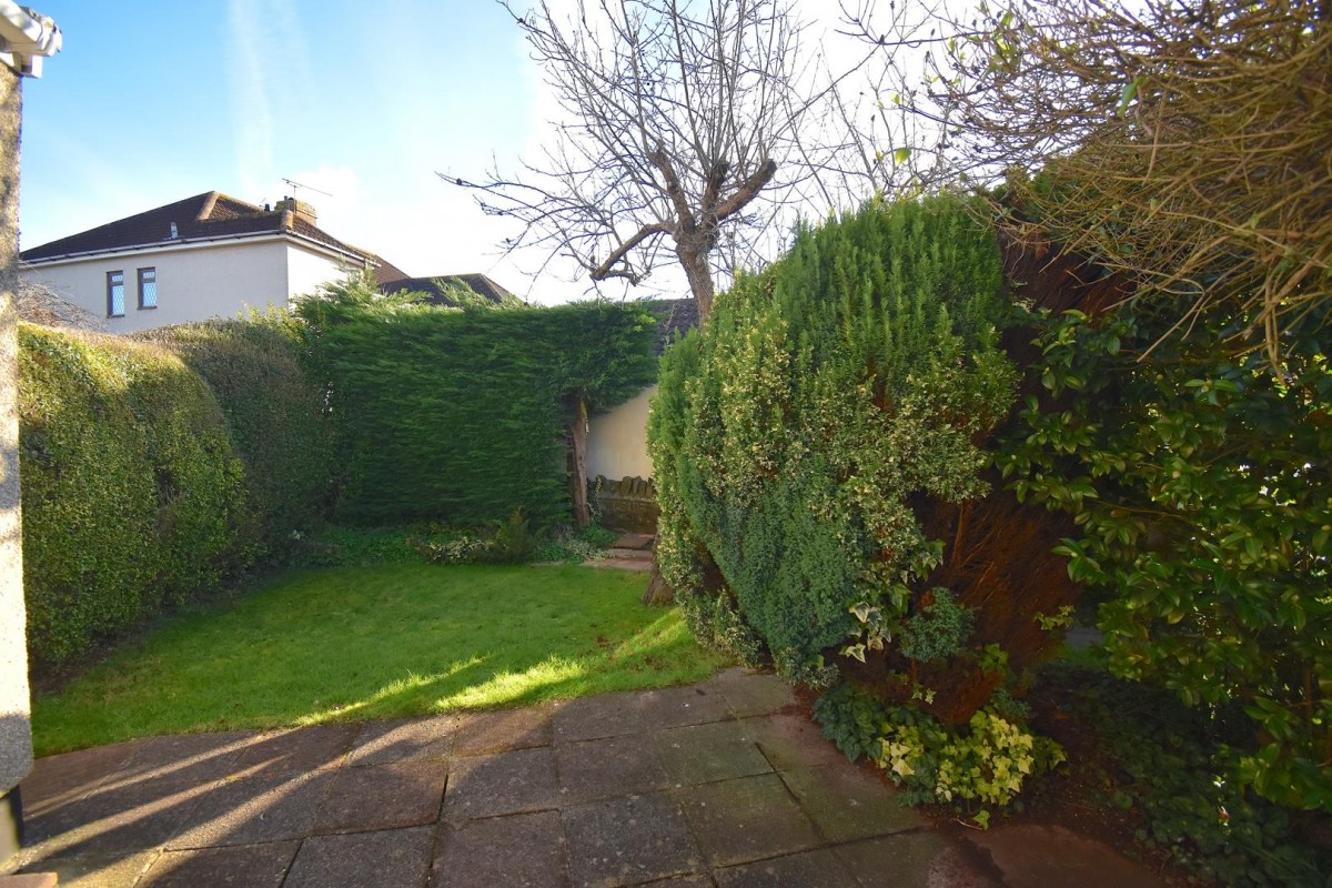 North Street, Oldland Common, Bristol, BS30 8TU.