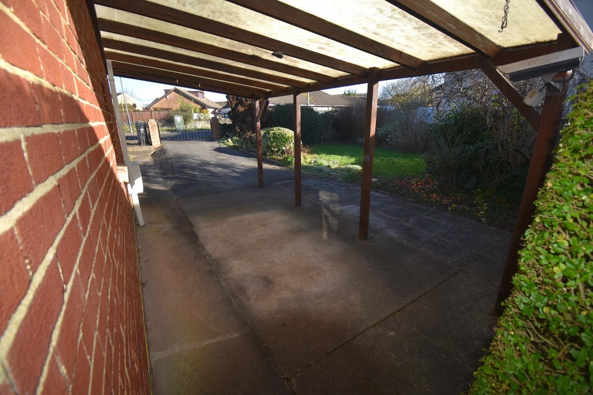 North Street, Oldland Common, Bristol, BS30 8TU.