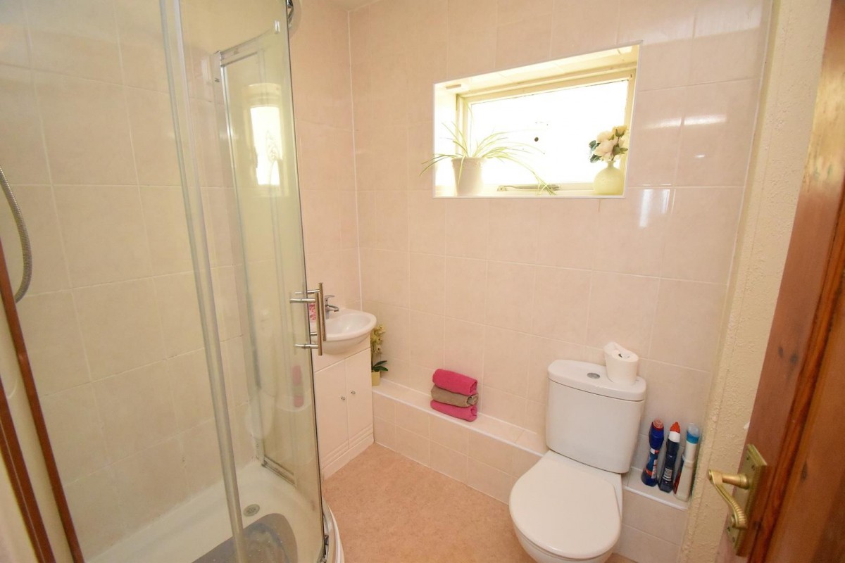 North Street, Oldland Common, Bristol, BS30 8TU.