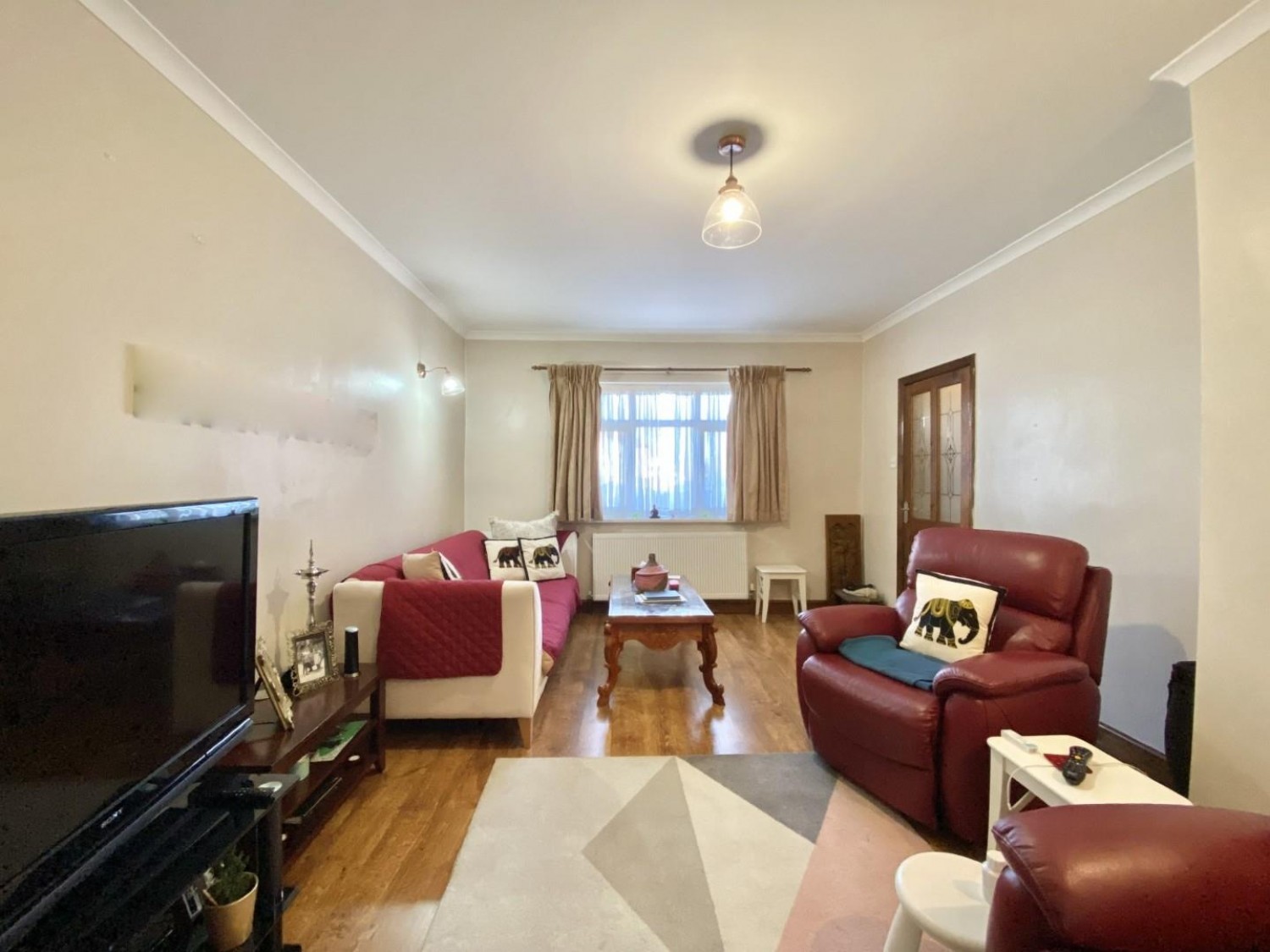 Hanover Circle, Hayes