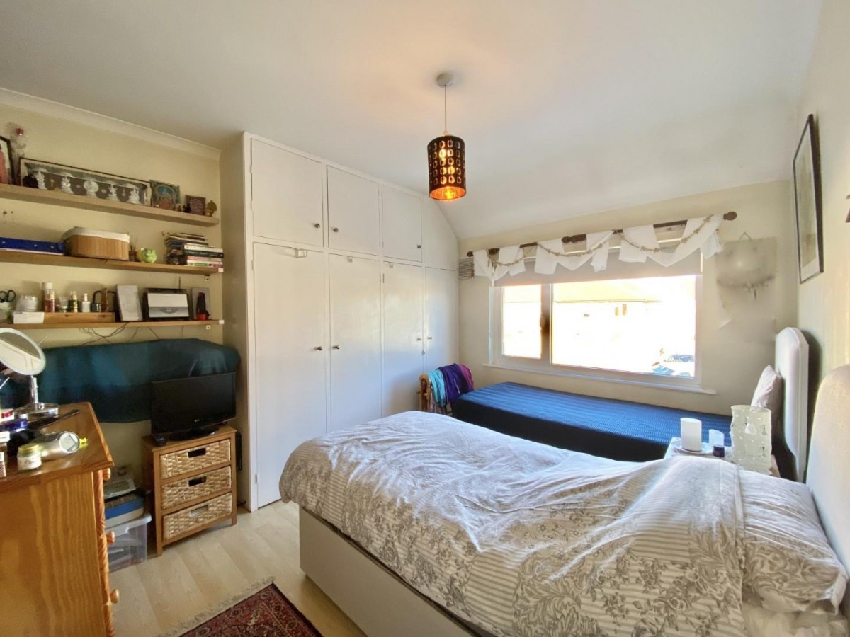 Hanover Circle, Hayes