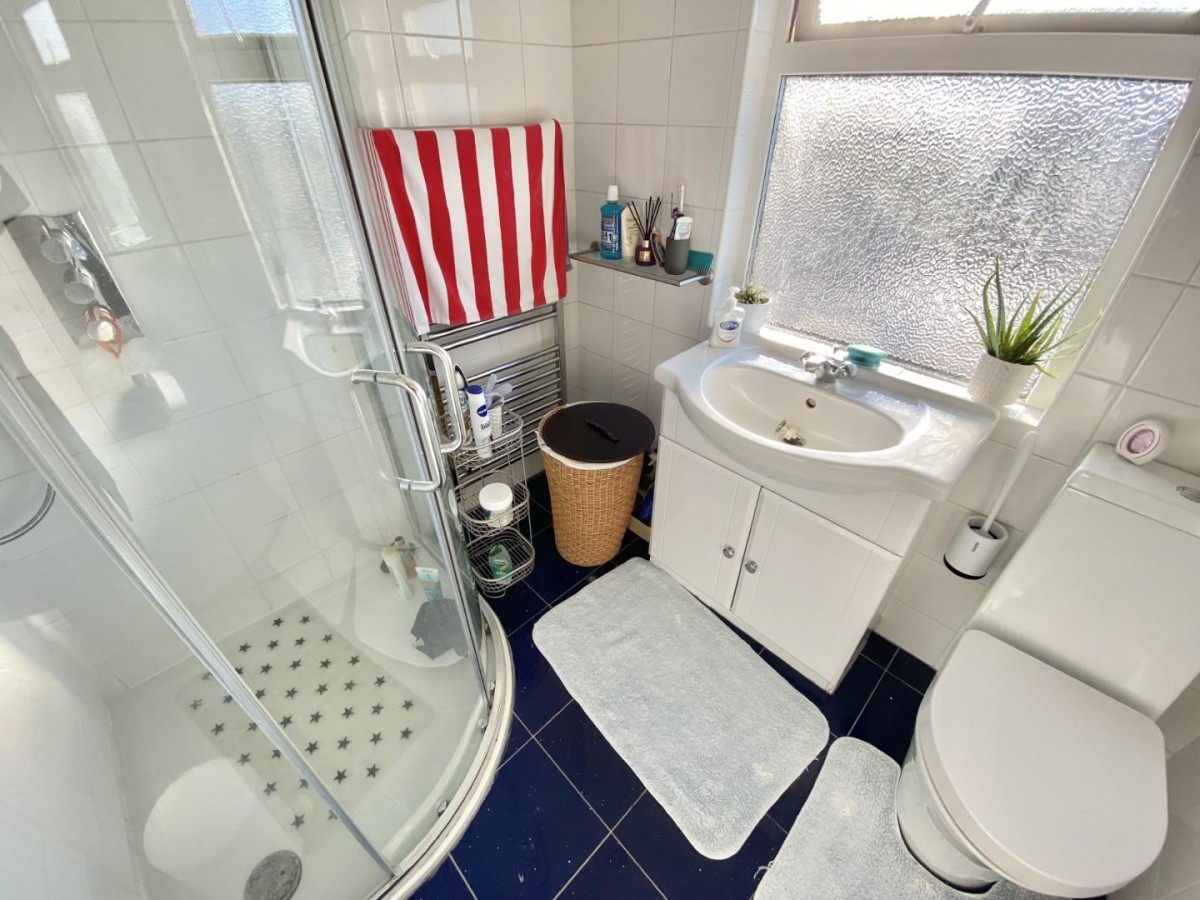 Hanover Circle, Hayes