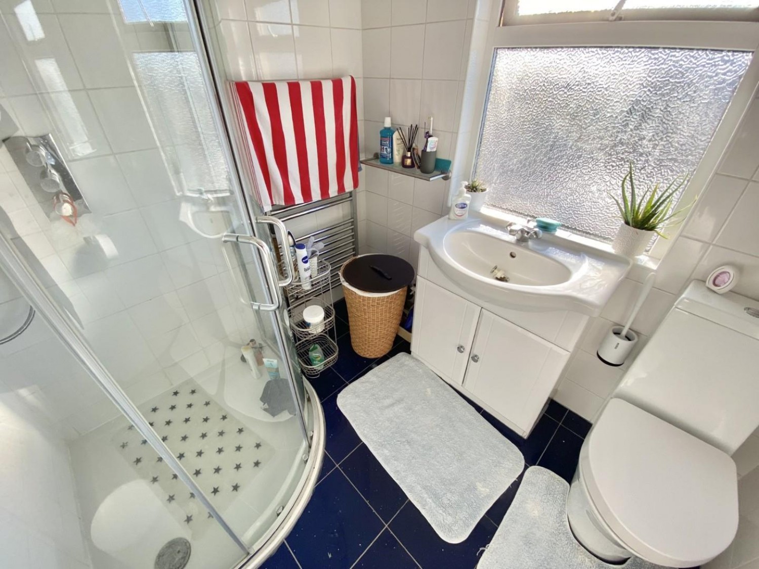 Hanover Circle, Hayes