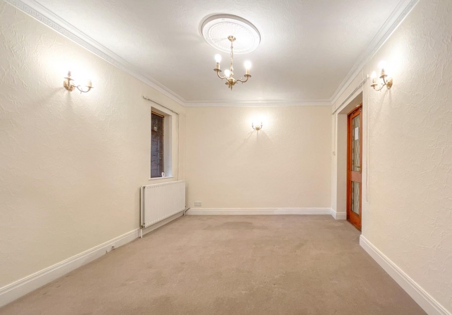 Church Lane, Mirfield, WF14 9HX Hunters Estate Agents & Letting Agents