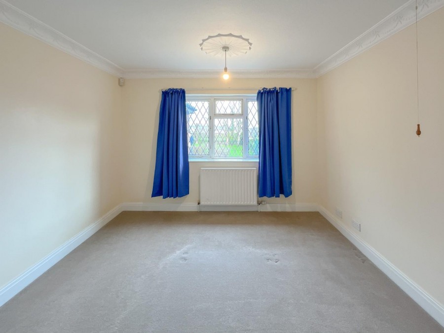 Church Lane, Mirfield, WF14 9HX Hunters Estate Agents & Letting Agents