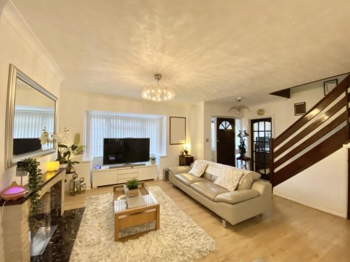 Precinct Road, Hayes, UB3 3AG