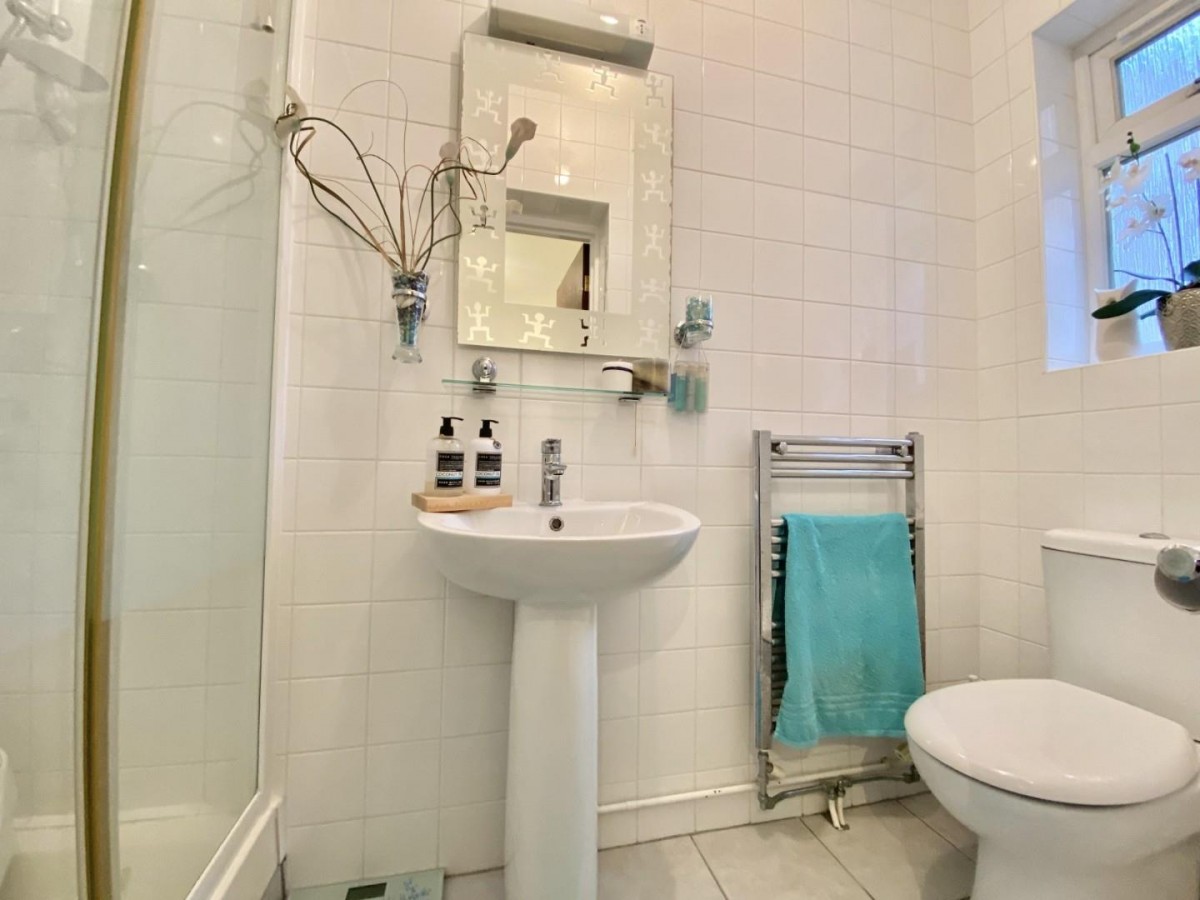 Precinct Road, Hayes, UB3 3AG