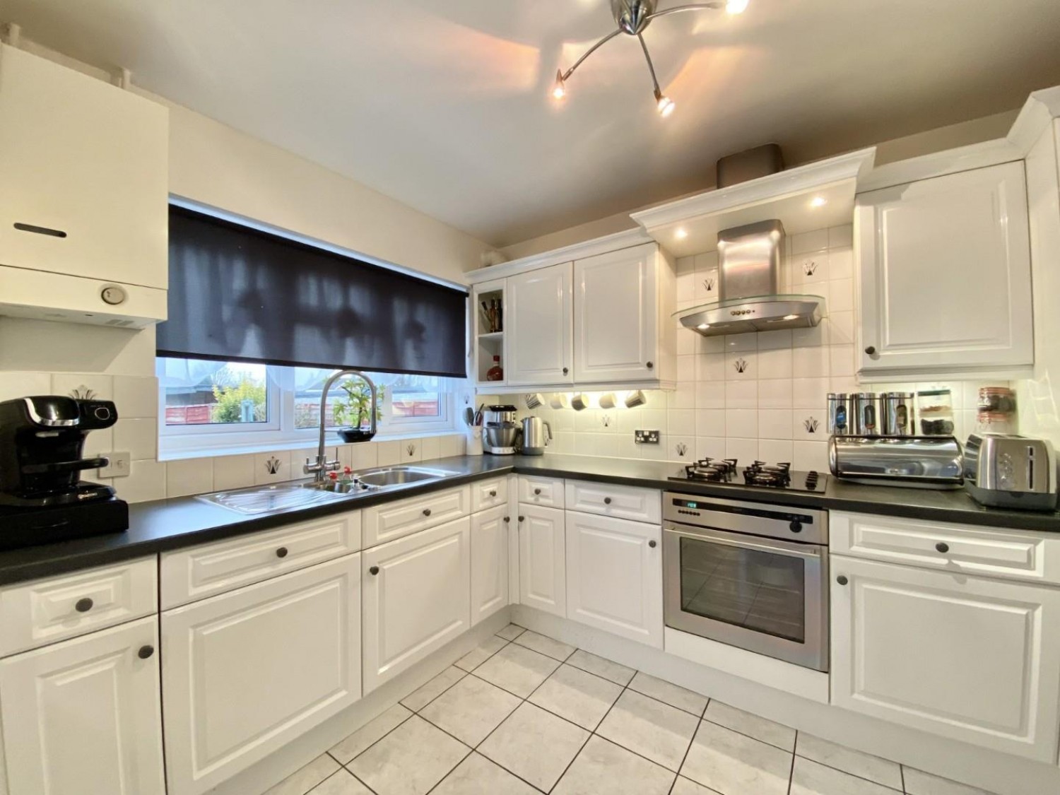 Precinct Road, Hayes, UB3 3AG