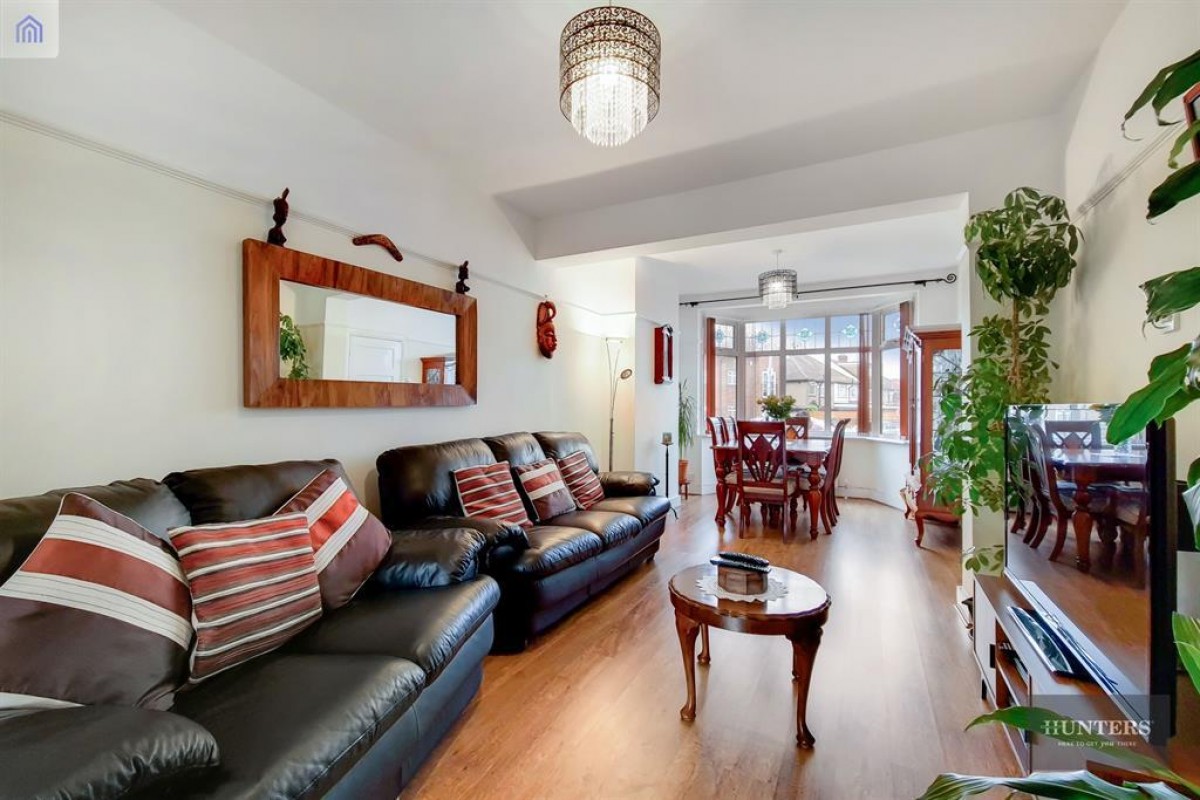 Roxy Avenue, Chadwell Heath, RM6