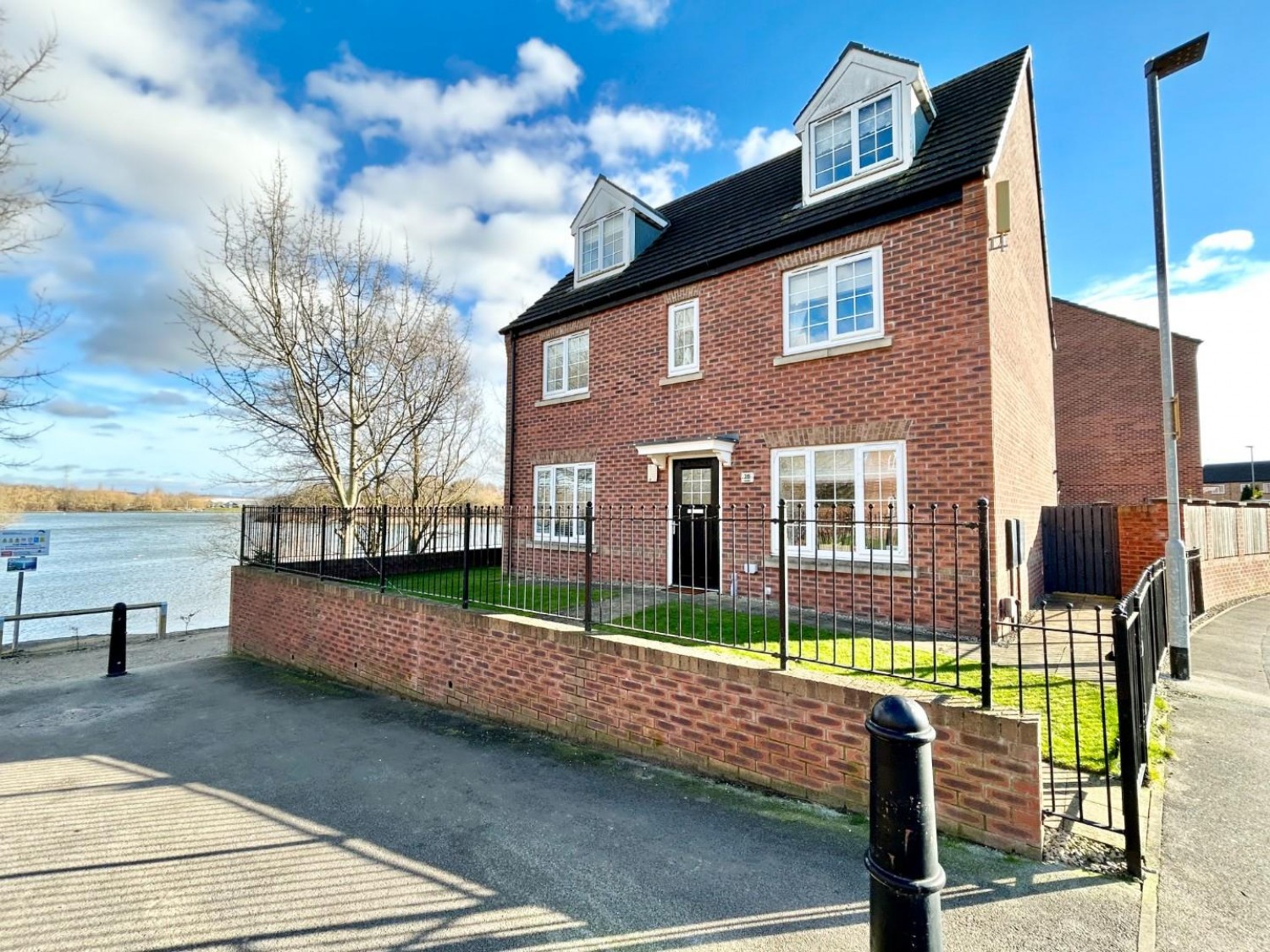 Red Kite Avenue, Wath-upon-Dearne, Rotherham, S63 7FF