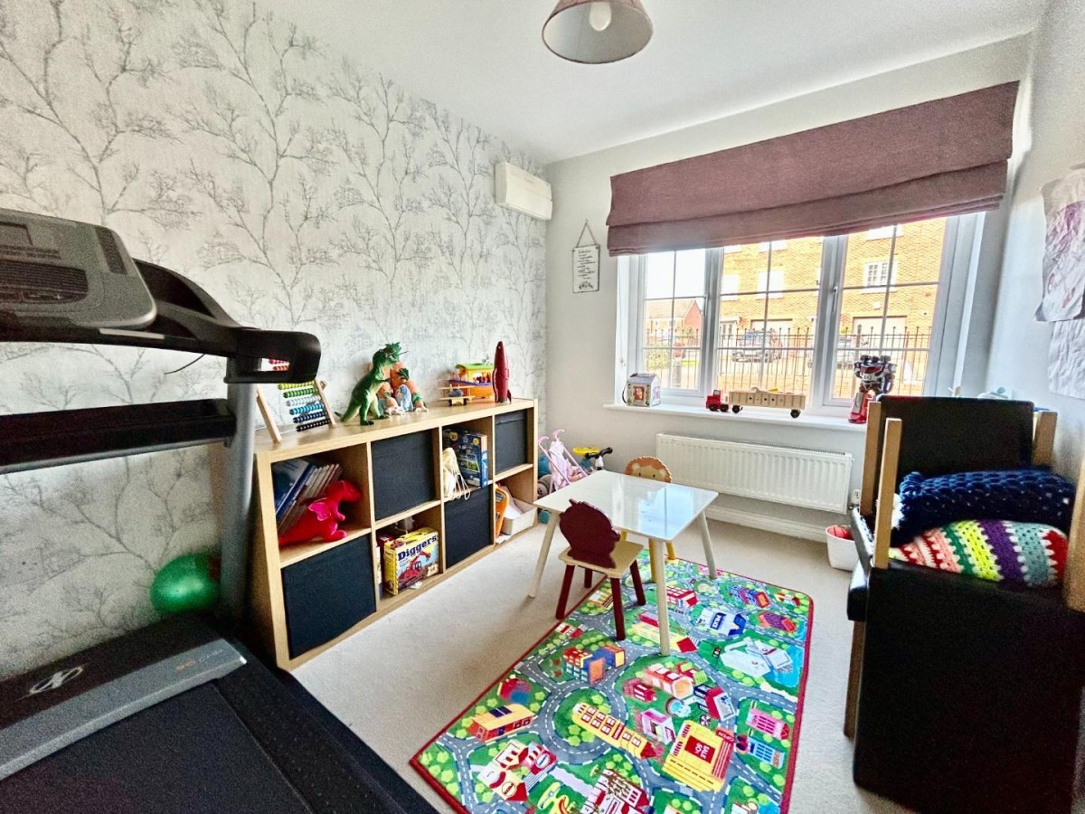 Red Kite Avenue, Wath-upon-Dearne, Rotherham, S63 7FF