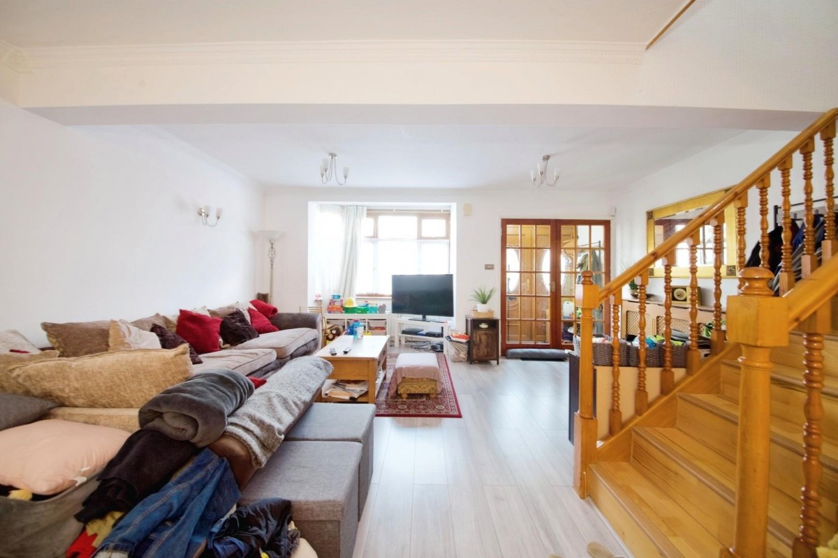 The Fairway, Palmers Green, N13