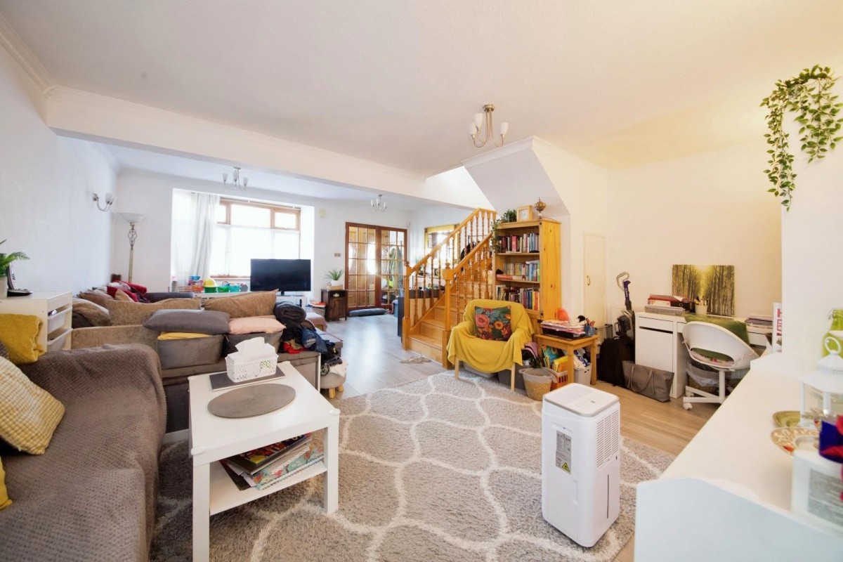 The Fairway, Palmers Green, N13