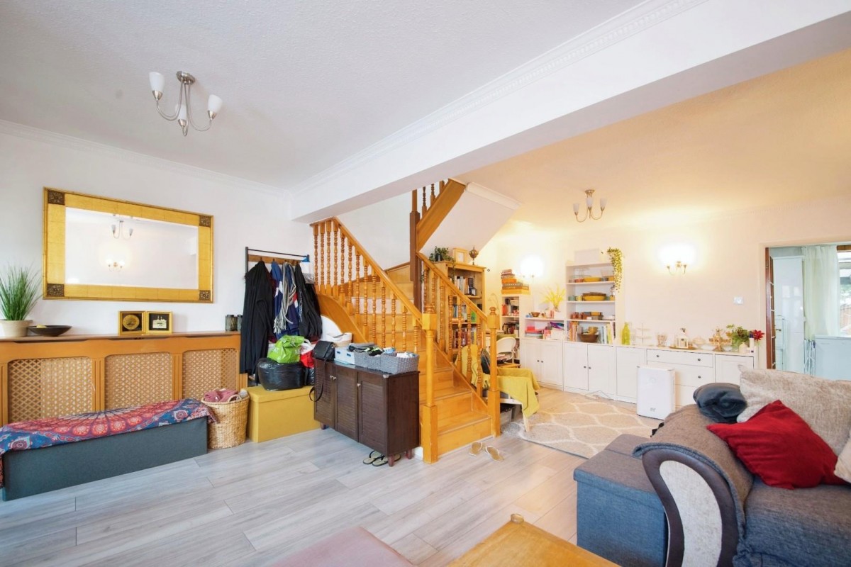 The Fairway, Palmers Green, N13