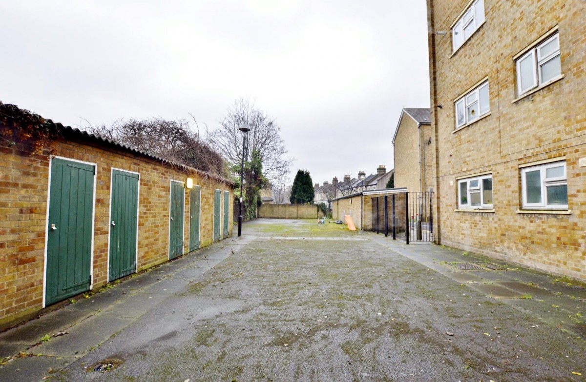 Cruikshank Road, Stratford
