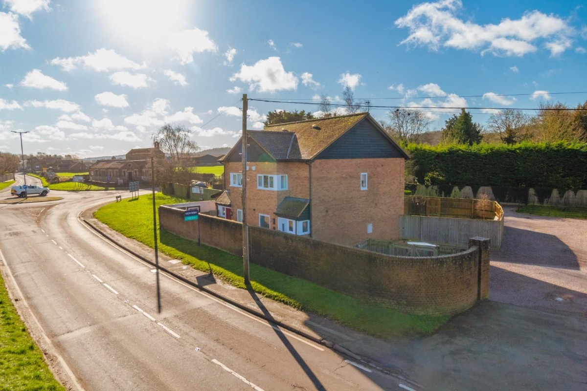 Main Road North, Dagnall, Berkhamsted