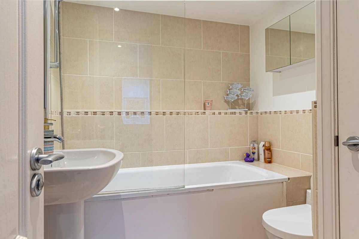 Main Road North, Dagnall, Berkhamsted