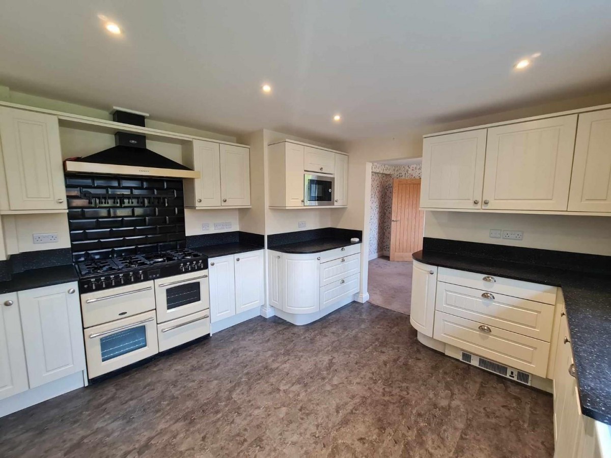 Summerland, Radway Road, Nunnington, Hereford, HR1 3NJ