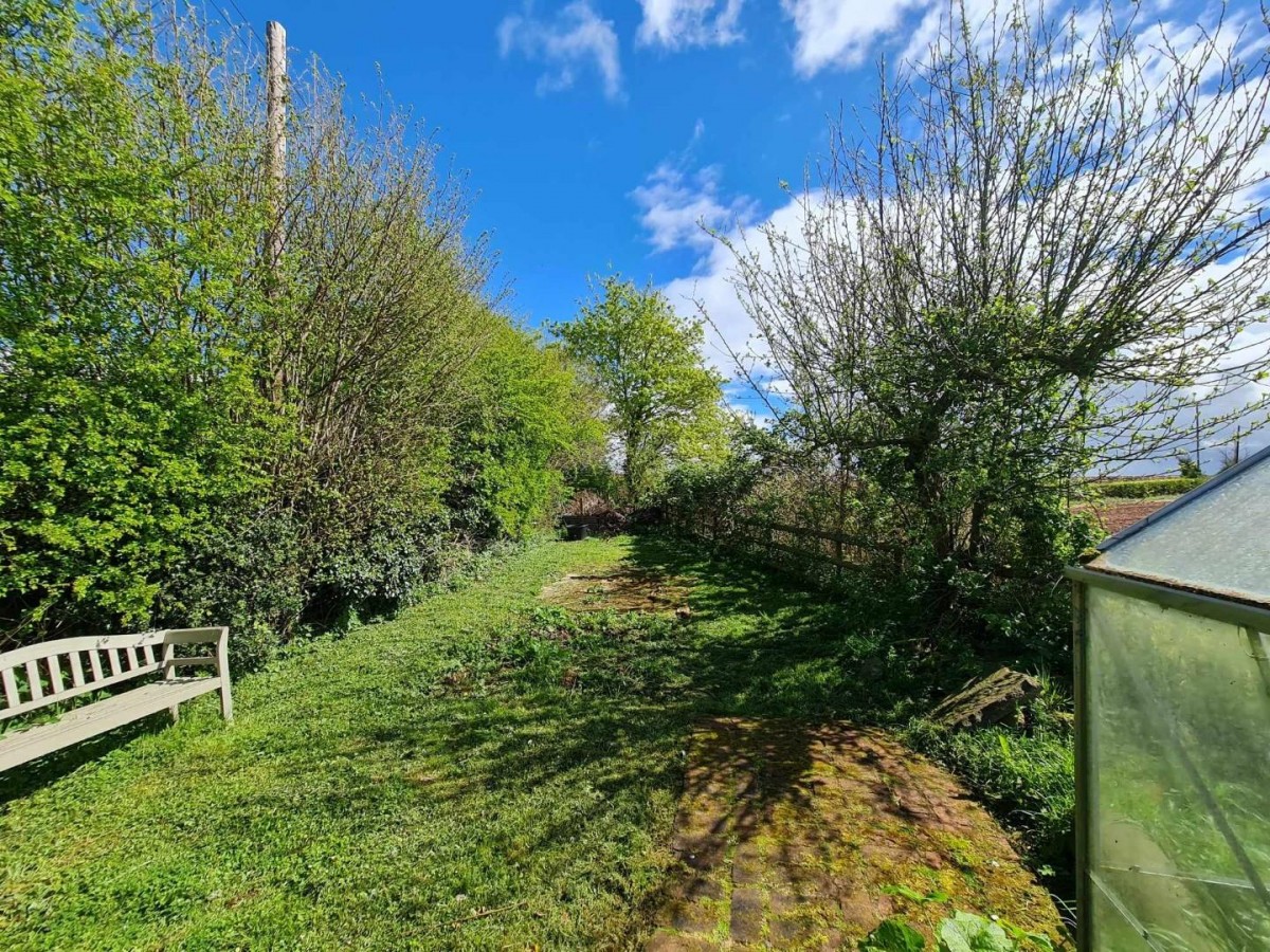 Summerland, Radway Road, Nunnington, Hereford, HR1 3NJ