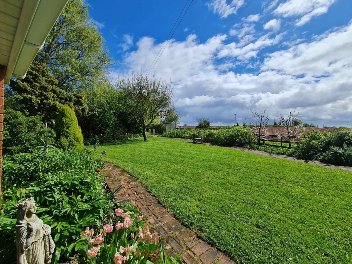 Summerland, Radway Road, Nunnington, Hereford, HR1 3NJ