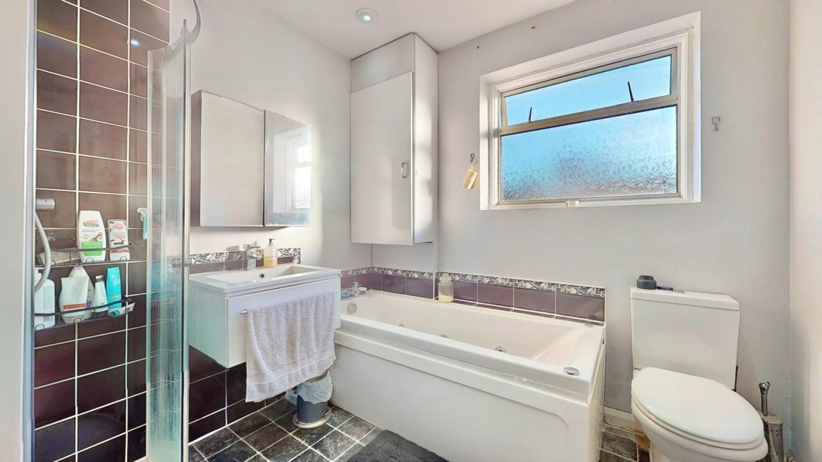 Kenneth Road, Chadwell Heath, RM6